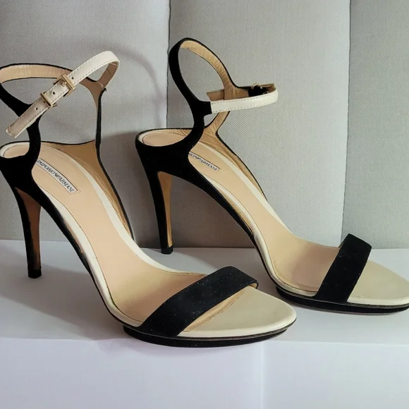 EMPORIO ARMANI Sued Elegant Women's Heels, Size 38 - Picture 5 of 9